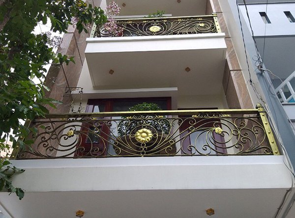 lan can quảng ng&atilde;i